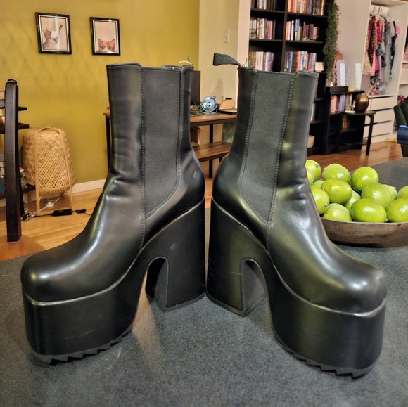 Dollskill Lamoda Bad Will Platform Ankle Boots - Picture 3 of 4